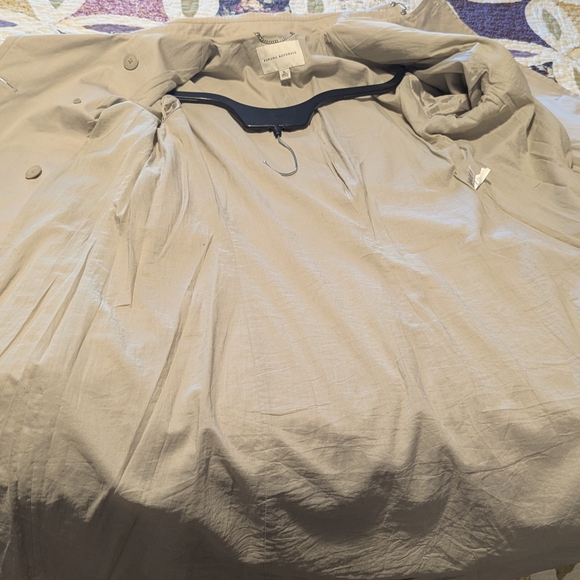 Banana Republic Beige Trench Coat - Picture 7 of 8